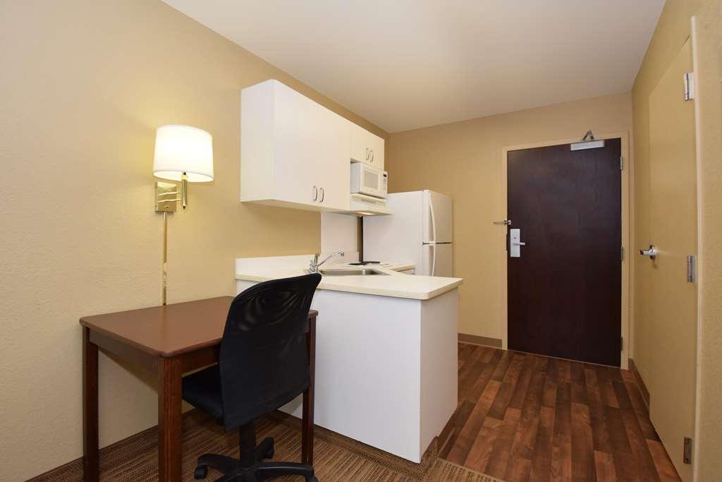 Extended Stay America Suites - Phoenix - Airport Room photo